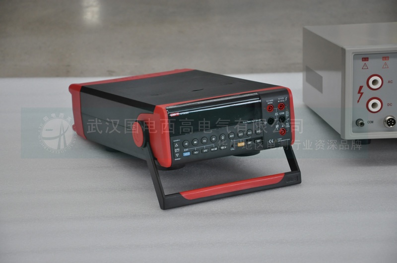 屏蔽服屏蔽效率試驗(yàn)成套裝置電壓測量儀